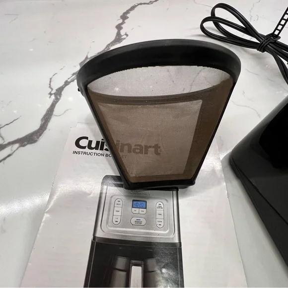 Cuisinart Brew Central 14-Cup Programmable Coffeemaker Coffee Maker CBC-7400PC.* - Picture 9 of 11